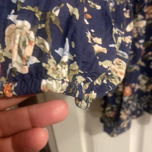 Brian & EM top size 1x - Picture 7 of 9